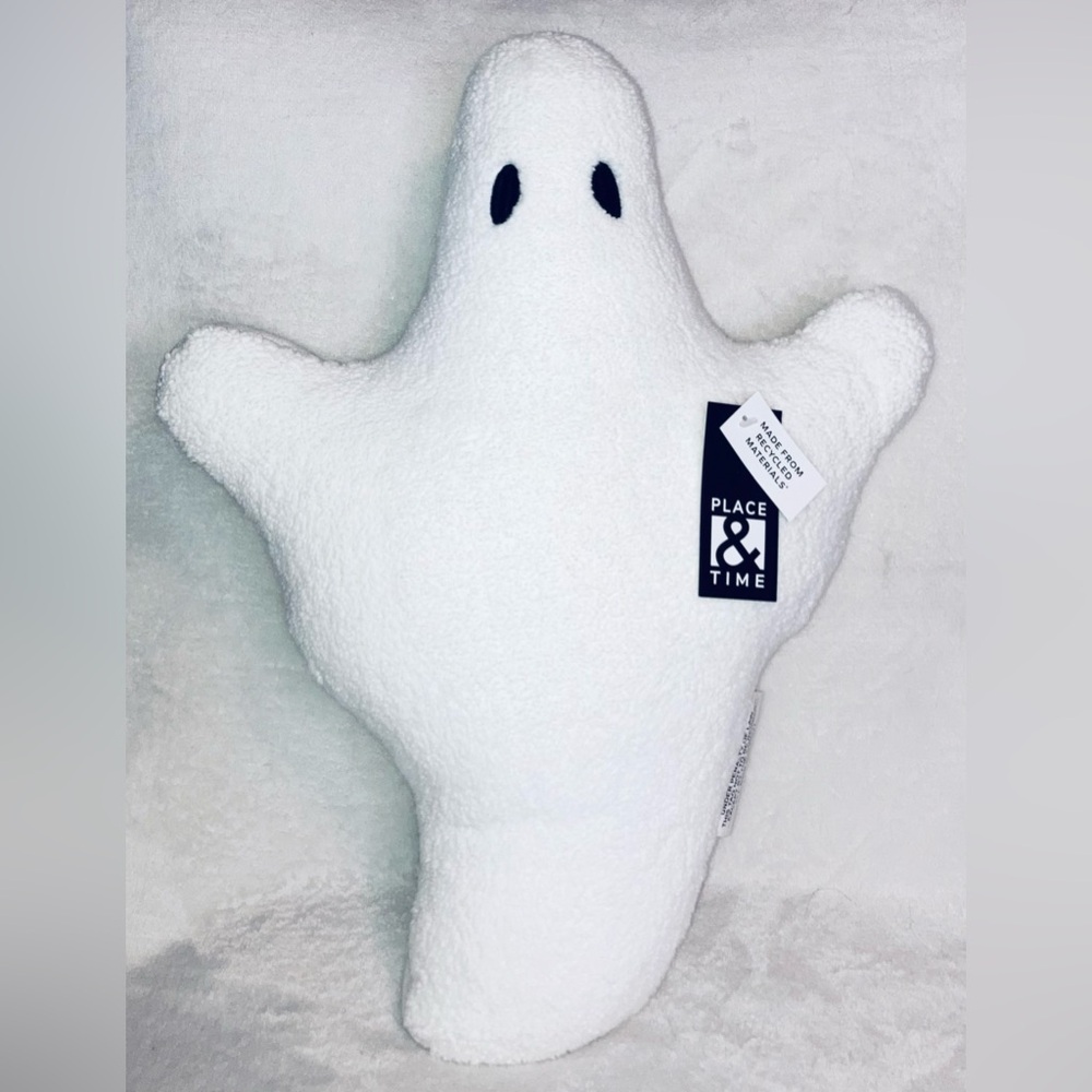 Ghost Halloween Pillow - NEW!
